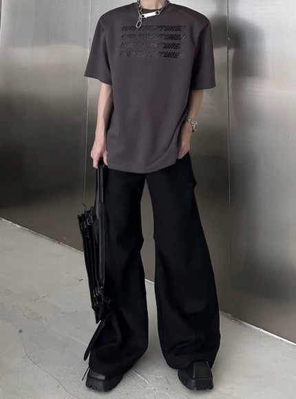 グラフィックモノクロームTシャツ