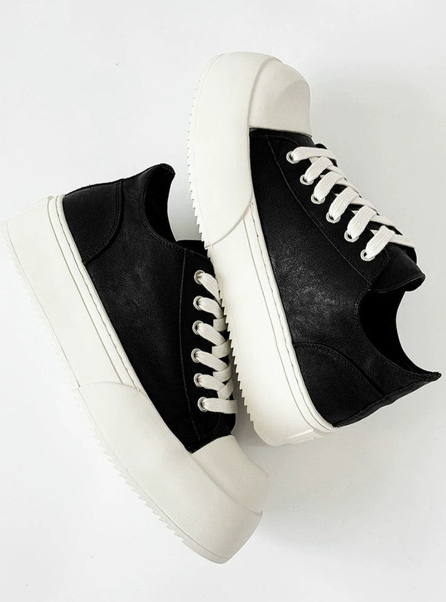 ラウンドトゥボリュームソールスニーカー