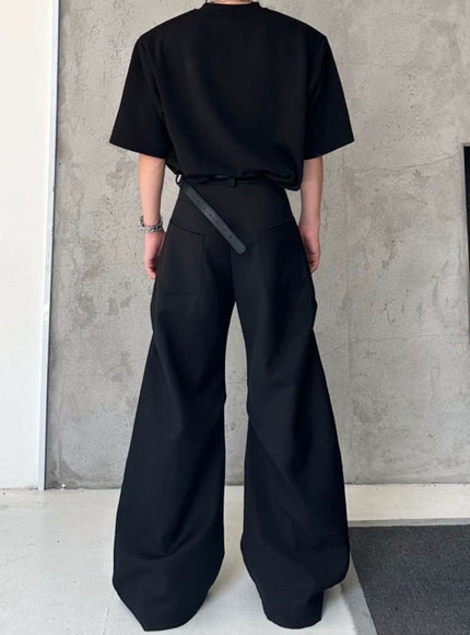 グラフィックモノクロームTシャツ