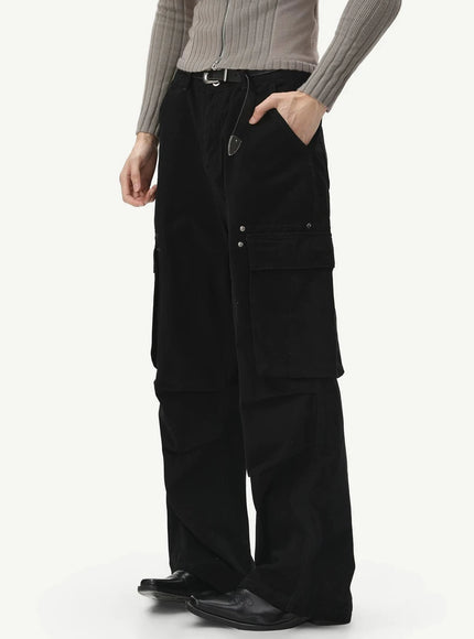 ワイドシルエットカーゴパンツ