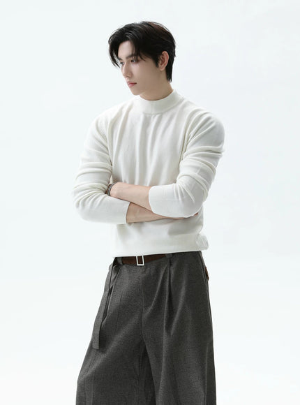 スリムタートルネックニット