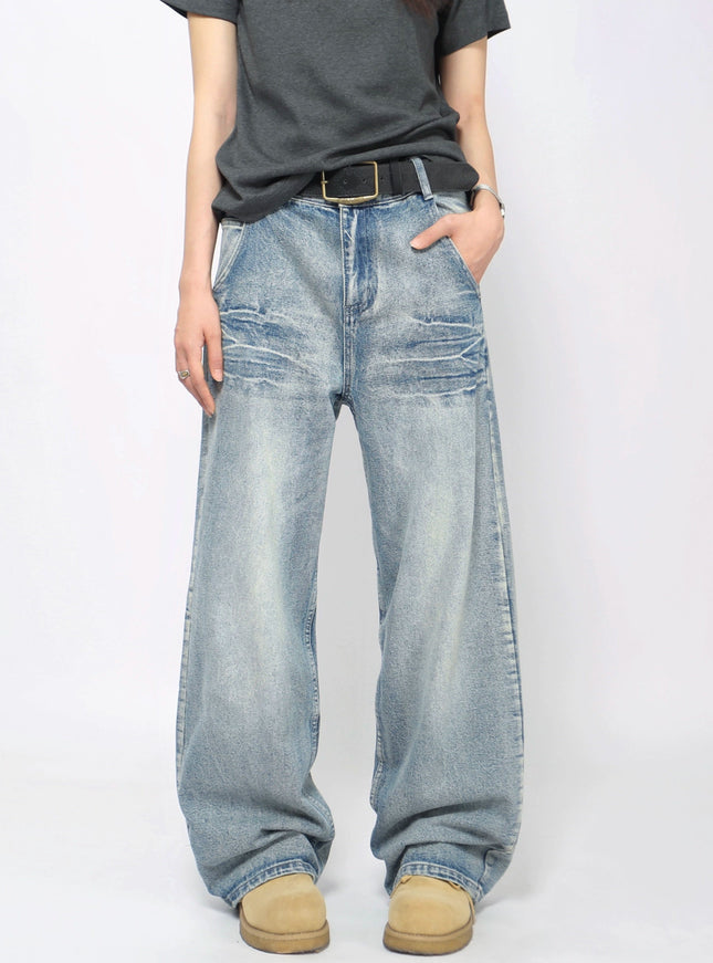 ライトブルーストレートデニム