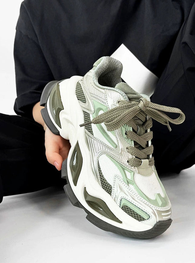 ランニングスタイルスニーカー