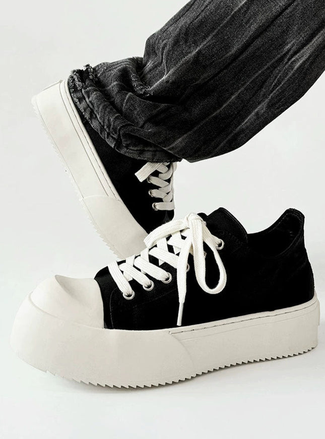 ラウンドトゥボリュームソールスニーカー