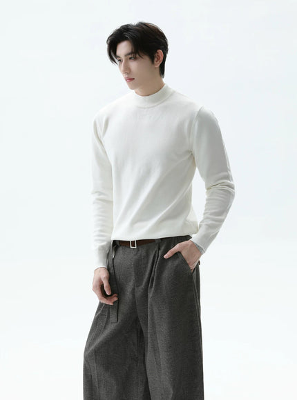 スリムタートルネックニット