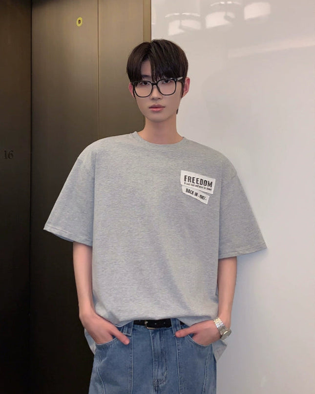 コリアンストリートパッチTシャツ
