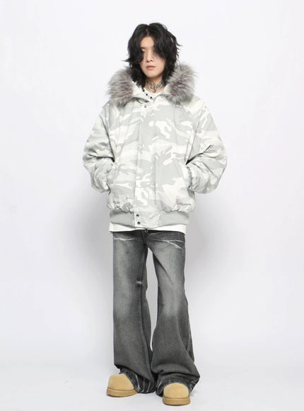 ホワイトカモフラージュダウンジャケット