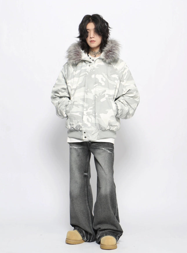 ホワイトカモフラージュダウンジャケット