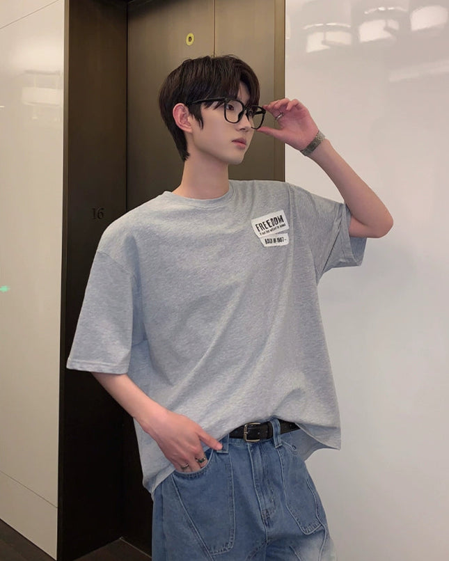 コリアンストリートパッチTシャツ
