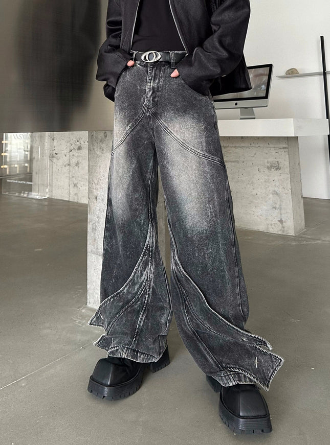 ユニークカッティングフレアデニム