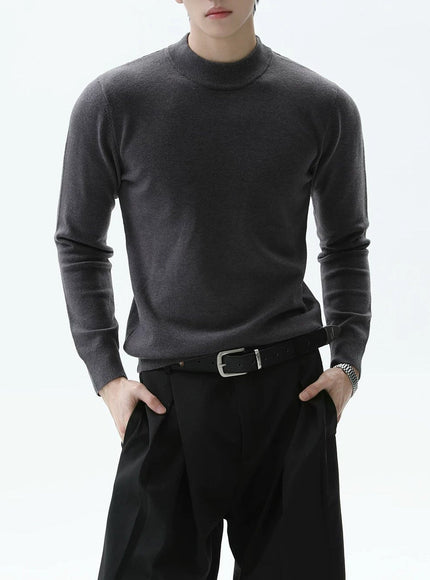 スリムタートルネックニット